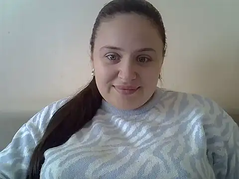 Snapshot of Fayronis chatting on October 2, 9:05 am Fayronis online show from October 2, 9:05 am