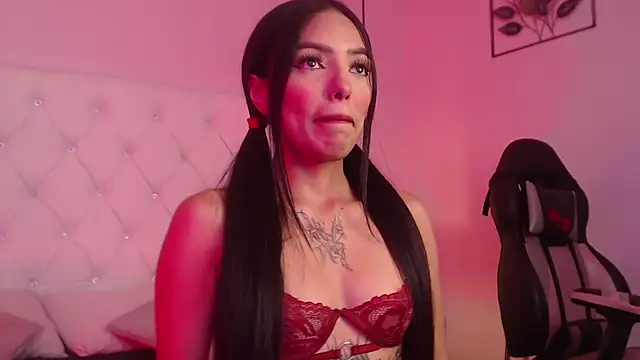 Liv20  online show from February 3, 8:14 pm