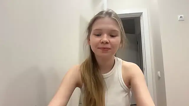 Snapshot of CandysRose chatting on March 1, 8:44 pm CandysRose online show from March 1, 8:44 pm