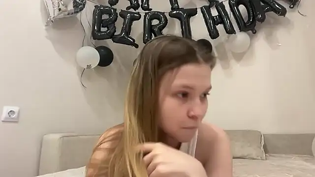 Snapshot of CandysRose chatting on March 31, 9:15 pm CandysRose online show from March 31, 9:15 pm