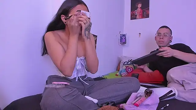 Snapshot of Dirty_Pleasure69 chatting on December 17, 8:15 pm Dirty Pleasure69 online show from December 17, 8:15 pm