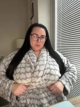 Snapshot of Ruby-Black chatting on March 6, 11:17 am Ruby-Black online show from March 6, 11:17 am