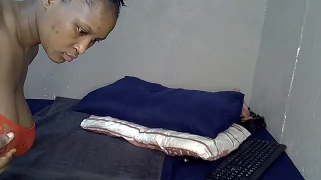 Bellabootie online show from October 23, 11:14 pm