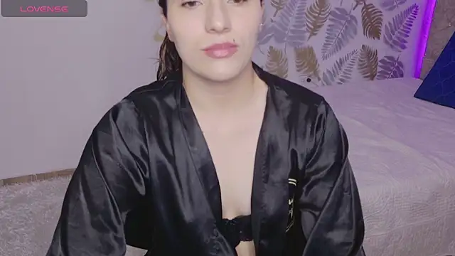 Snapshot of CattleyaAngel chatting on January 17, 4:22 pm CattleyaAngel online show from January 17, 4:22 pm