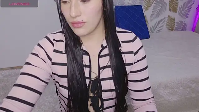 Snapshot of CattleyaAngel chatting on February 1, 1:04 am CattleyaAngel online show from February 1, 1:04 am