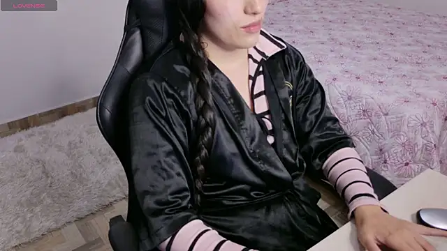 CattleyaAngel online show from May 1, 8:02 pm