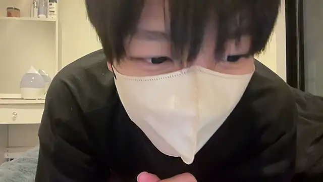 Snapshot of tora3220 chatting on March 3, 12:33 pm tora3220 online show from March 3, 12:33 pm