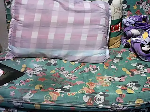 Ella marie14 online show from November 20, 9:14 pm