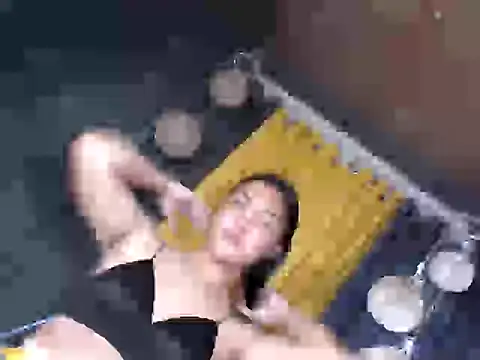 Snapshot of itsme_karina5 chatting on September 26, 10:41 am itsme karina5 online show from September 26, 10:41 am
