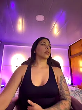 kloe28 online show from October 2, 3:46 am