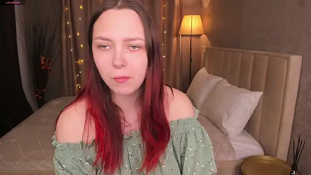 Monica  Queen online show from March 19, 5:33 am