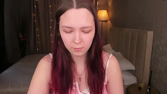 Monica  Queen online show from April 25, 5:32 am