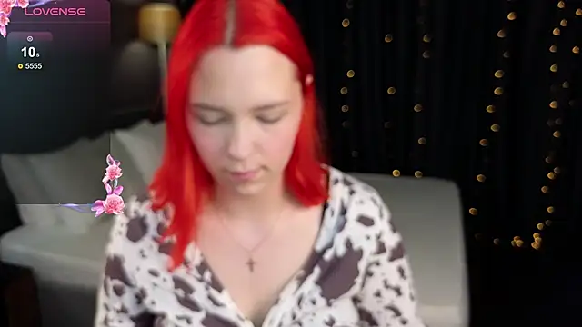 Monica  Queen online show from June 22, 5:26 am