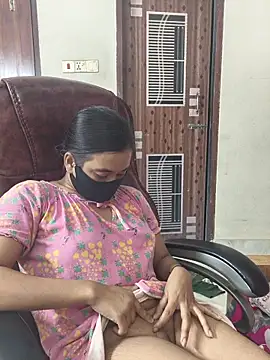 Love Queen11 online show from November 9, 4:27 pm