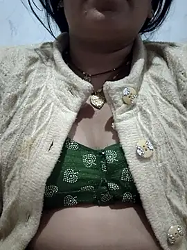 Snapshot of Hot_rieal6 chatting on December 15, 4:55 pm Hot rieal6 online show from December 15, 4:55 pm