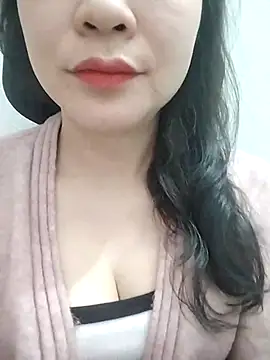 Girl Shy2000 online show from January 6, 1:31 am