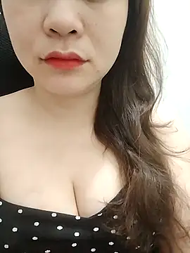 Girl Shy2000 online show from May 2, 9:09 pm