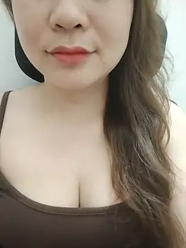 Girl Shy2000 online show from May 15, 10:17 pm