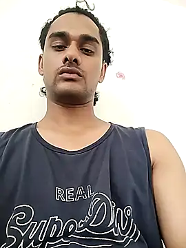 Snapshot of Ilhaamgrey chatting on October 29, 5:42 am Ilhaamgrey online show from October 29, 5:42 am