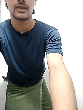 Snapshot of Ilhaamgrey chatting on November 23, 3:23 pm Ilhaamgrey online show from November 23, 3:23 pm