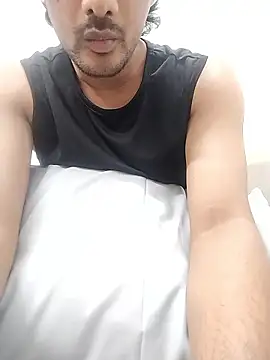 Snapshot of Ilhaamgrey chatting on January 7, 12:29 pm Ilhaamgrey online show from January 7, 12:29 pm