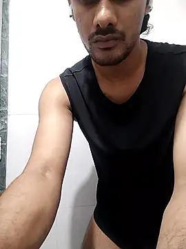 Snapshot of Ilhaamgrey chatting on January 9, 5:26 pm Ilhaamgrey online show from January 9, 5:26 pm