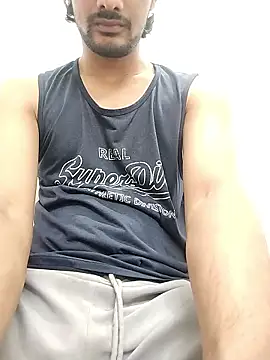 Snapshot of Ilhaamgrey chatting on January 17, 2:55 pm Ilhaamgrey online show from January 17, 2:55 pm