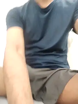 Snapshot of Ilhaamgrey chatting on February 6, 9:01 am Ilhaamgrey online show from February 6, 9:01 am