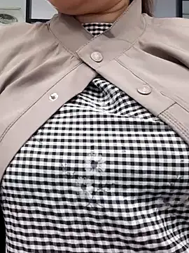 Kimkhaepretty online show from October 7, 5:15 am