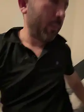 Snapshot of carpediemhkn chatting on December 23, 2:09 am carpediemhkn online show from December 23, 2:09 am