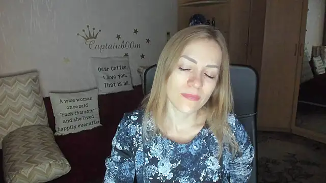 Tiffany Bates online show from October 14, 3:07 am