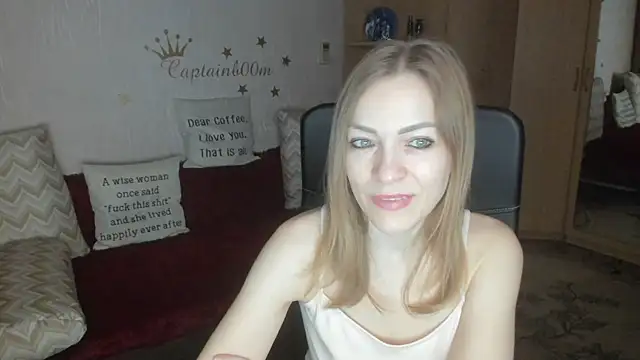 Tiffany Bates online show from November 23, 3:28 am