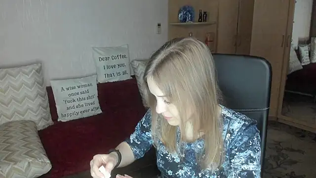 Snapshot of Tiffany_Bates chatting on February 1, 3:38 am Tiffany Bates online show from February 1, 3:38 am