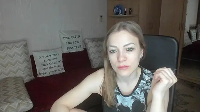 Snapshot of Tiffany_Bates chatting on February 2, 3:16 am Tiffany Bates online show from February 2, 3:16 am