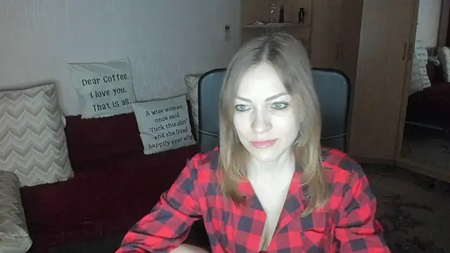 Tiffany Bates online show from March 18, 3:20 am