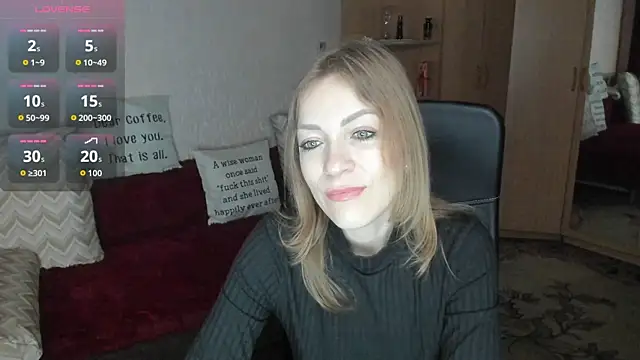 Snapshot of Tiffany_Bates chatting on April 14, 3:34 am Tiffany Bates online show from April 14, 3:34 am