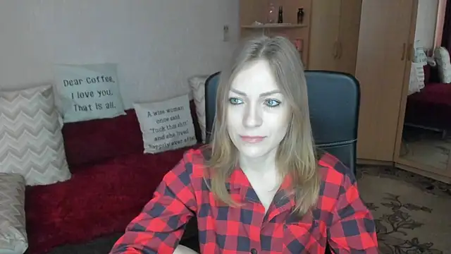 Snapshot of Tiffany_Bates chatting on April 23, 9:08 am Tiffany Bates online show from April 23, 9:08 am