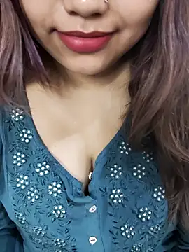 Miss Rose   online show from March 15, 5:41 pm