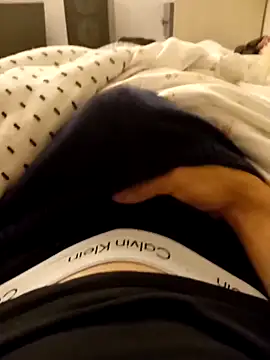 ruiiizz online show from March 28, 11:15 pm