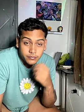 AaronMars  online show from October 9, 2:42 am
