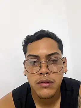 AaronMars  online show from October 10, 11:15 pm