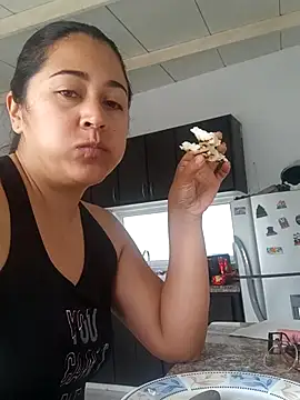 Snapshot of Maria_delos_angeles chatting on October 23, 12:37 pm Maria delos angeles online show from October 23, 12:37 pm