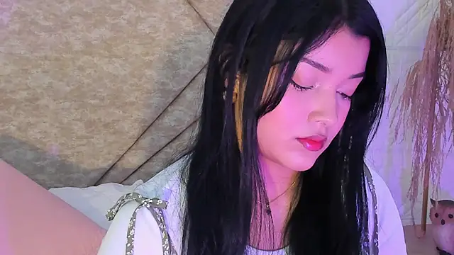 EmmaBlossom online show from January 13, 2:22 pm