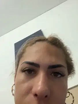 Snapshot of Naomi24herr chatting on September 27, 1:43 am Naomi24herr online show from September 27, 1:43 am