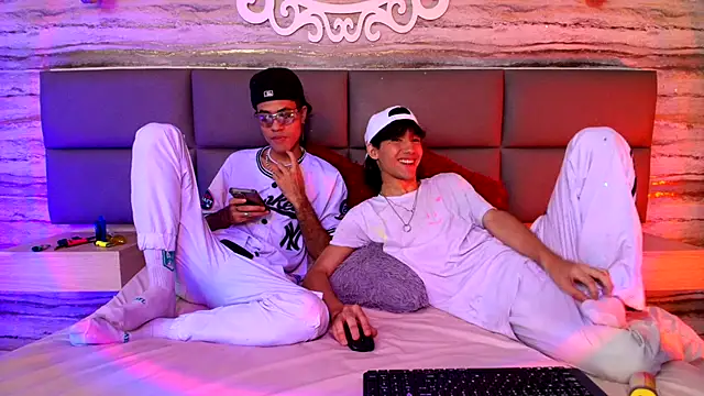 Lovers 21 online show from September 28, 8:25 pm