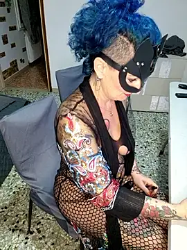 candymaxxx online show from October 18, 6:19 pm