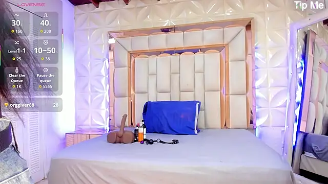 Sarah Adamss online show from February 13, 12:34 pm