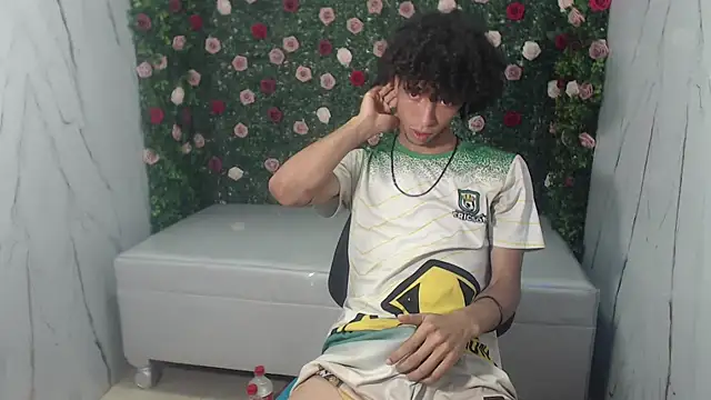 xion ez online show from October 31, 8:43 pm