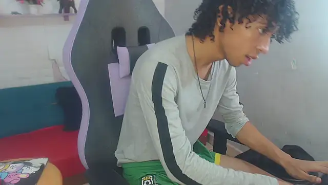 xion ez online show from December 20, 9:11 pm