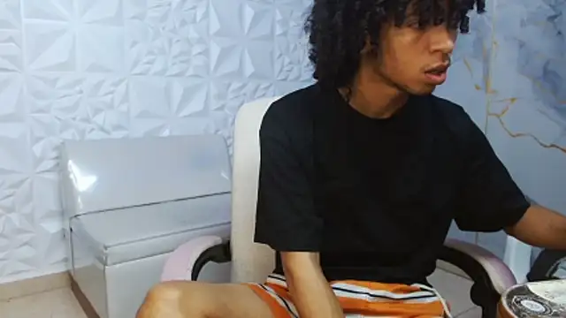 Snapshot of xion_ez chatting on May 6, 3:06 pm xion ez online show from May 6, 3:06 pm